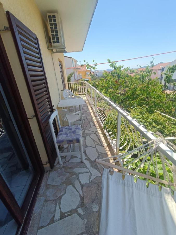 Tribunj Apartmani Exterior photo